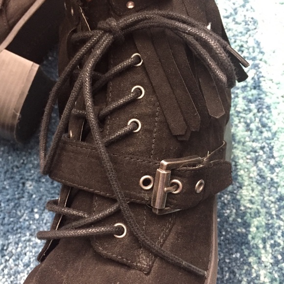 Indigo Rd Black Booties - Picture 5 of 6